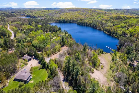 000 Old Barry's Bay Road, ON K0J 1B0