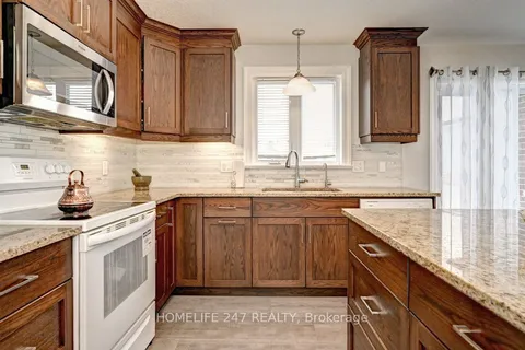 815 Binning Street, ON N4W 1H3