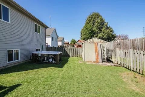 19 Windle Village Crescent, ON L2V 4Z6