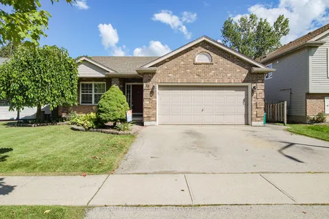 19 Windle Village Crescent, ON L2V 4Z6