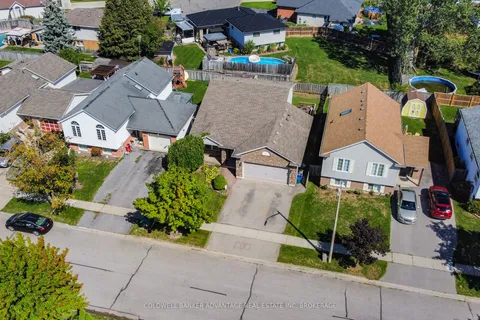 19 Windle Village Crescent, ON L2V 4Z6