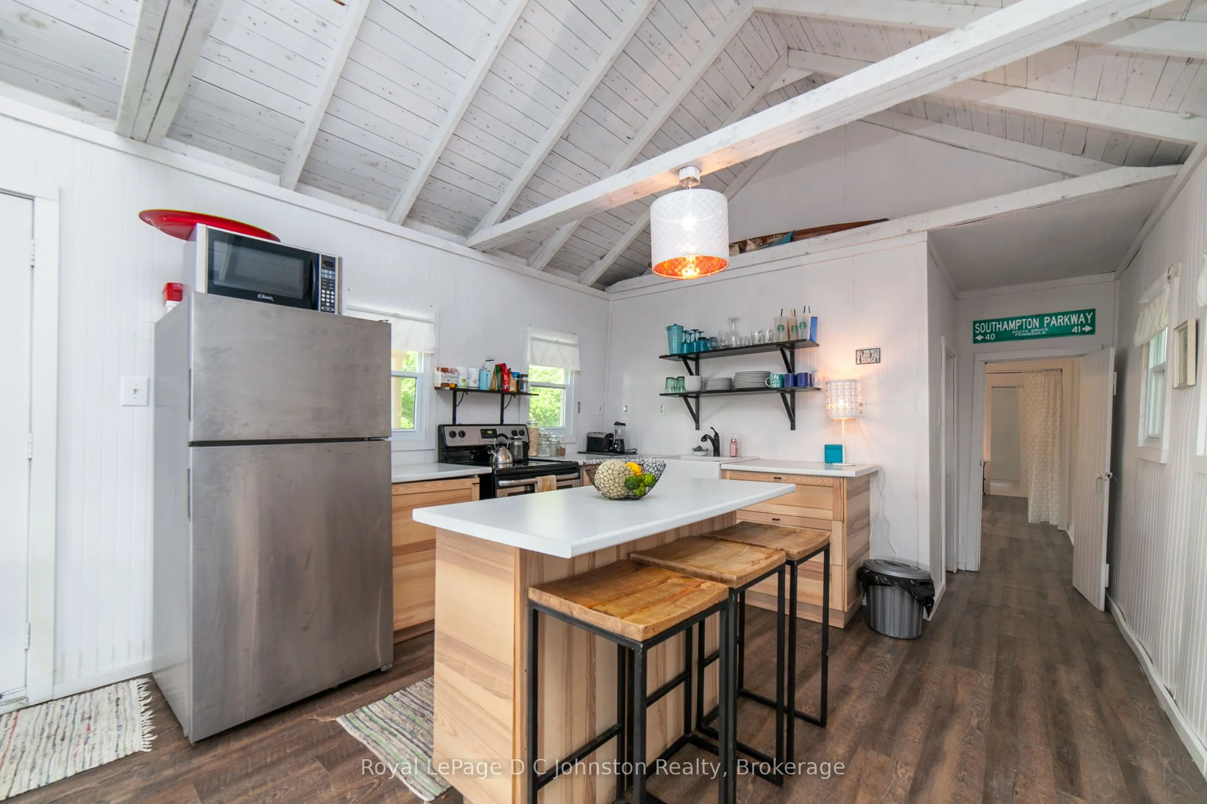 105 5th Avenue, ON N0H 2L0