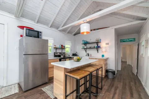 105 5th Avenue, ON N0H 2L0