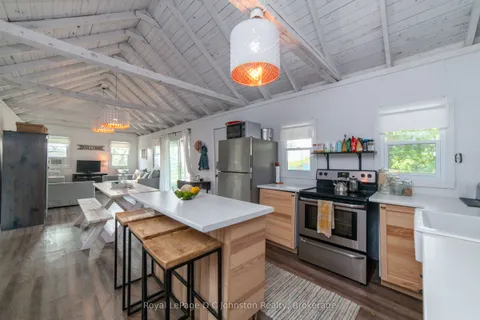 105 5th Avenue, ON N0H 2L0