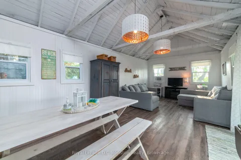 105 5th Avenue, ON N0H 2L0