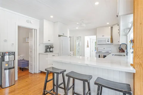 1017 DARK BAY Road, ON P0C 1A0