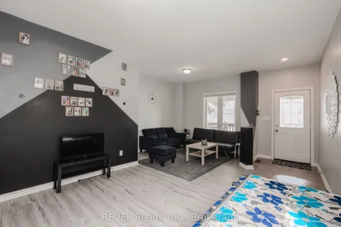 24 Imperial Street, ON L8L 4E3