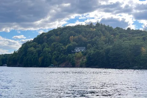 12 Island M N/A, ON P0B 1M0