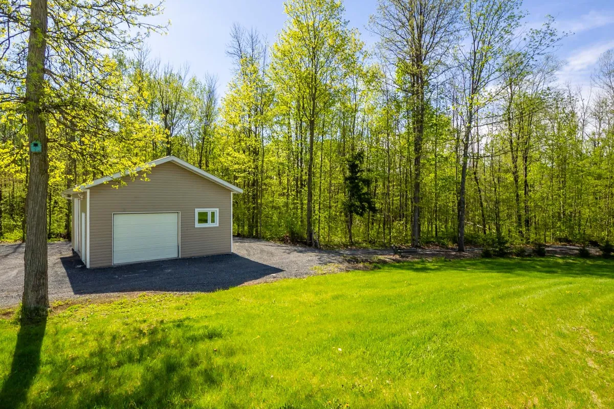 18668 Concession 2 Road, ON K0C 1B0