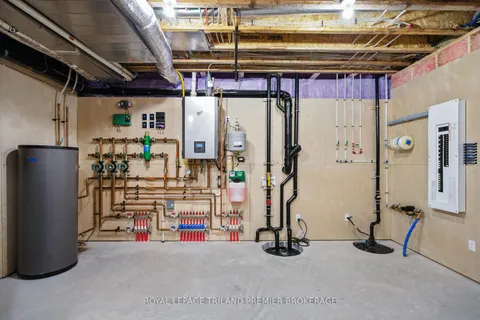 9940 Ontario Street, ON N0M 2L0