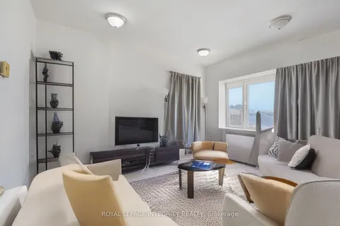 202 Rochester Street, ON K1R 7M6