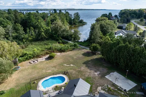 303 OLD LILY BAY Road, ON K6V 5T3