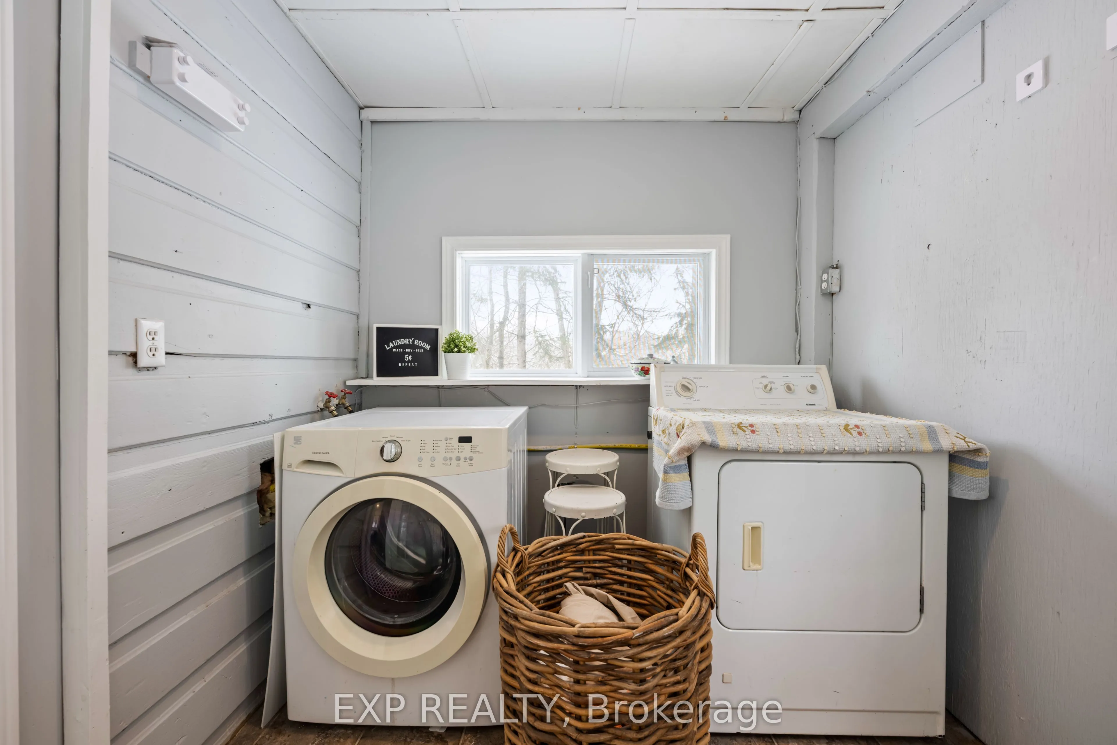 16 Mill Street, ON L9W 3Z3