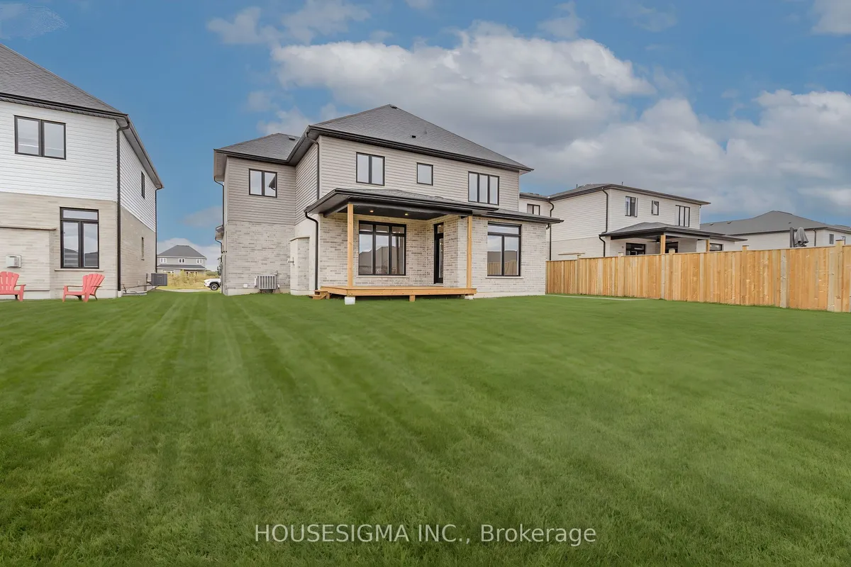 36 Kelly Drive, ON N0M 2M0