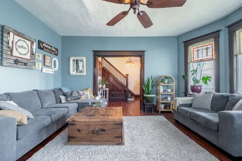 172 Niagara Street, ON L3C 1J5