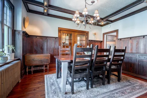 172 Niagara Street, ON L3C 1J5