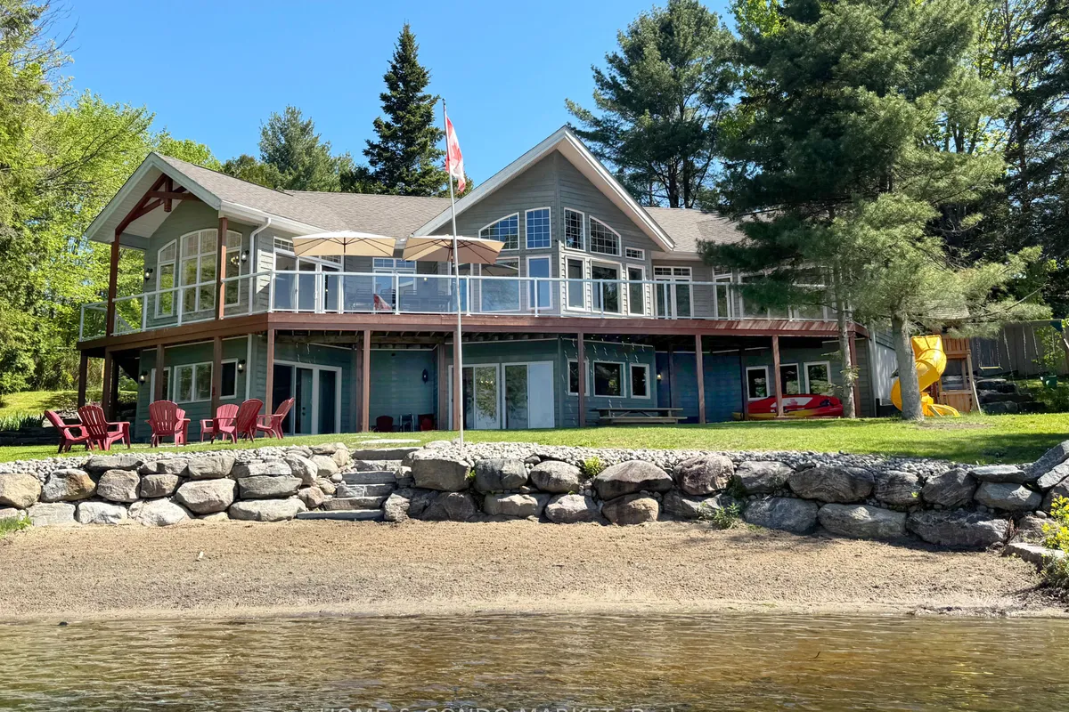 14 Charles Avenue, ON P2A 0B4