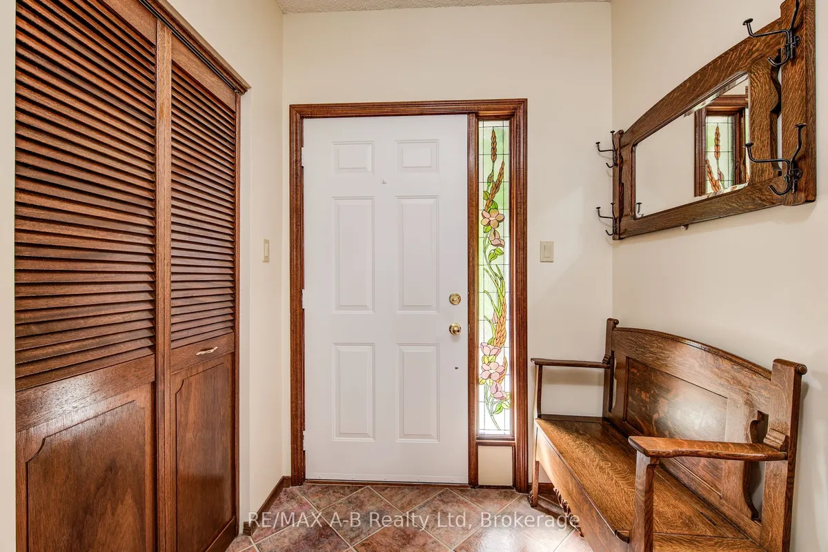 80 Queen Street, ON N0B 2R0