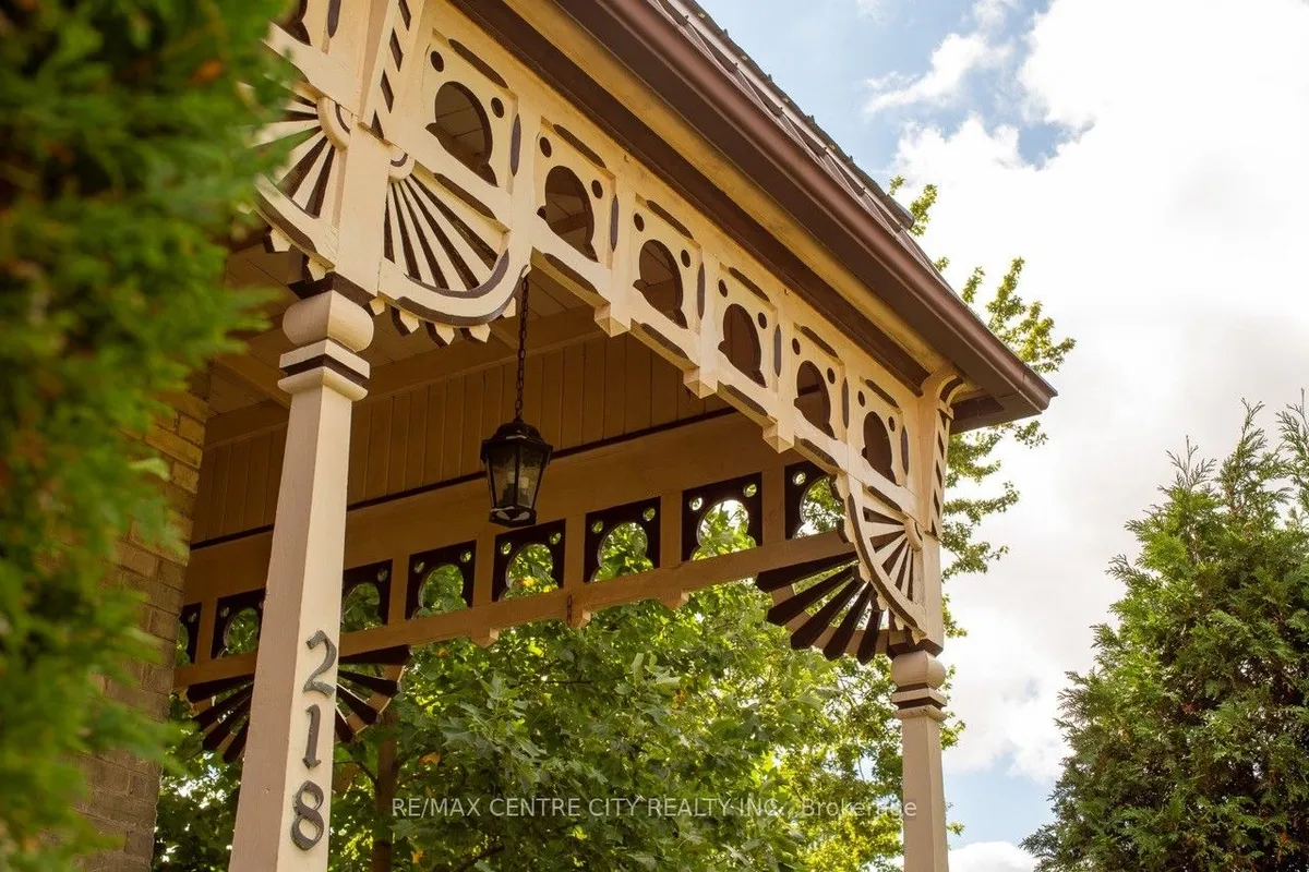 218 Woodstock Street, ON N0B 2R0