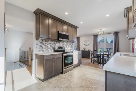 19 Southglen Road, ON N3R 6Z8