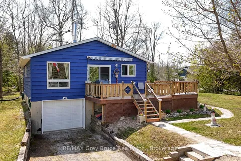 136 Maple Drive, ON N0H 1Z0