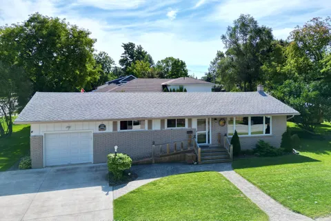 633 Wellington Street, ON N0H 2C4