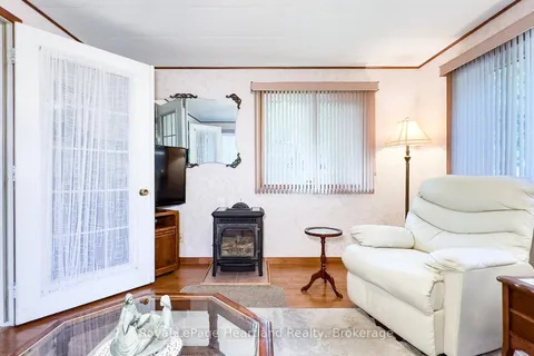 8 Cree Lane, ON N7A 3Y2