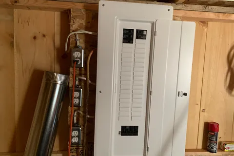 2614 HASS Road, ON K7V 3Z7