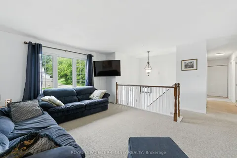 211 William Street, ON K0K 3E0