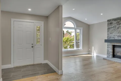 2225 Lorraine Drive, ON K9L 1Y6