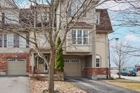 920 Messor Crescent, ON K2S 0P2