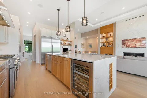 1981 Prince of Wales Drive, ON K2C 3J7