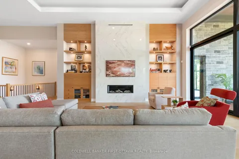 1981 Prince of Wales Drive, ON K2C 3J7