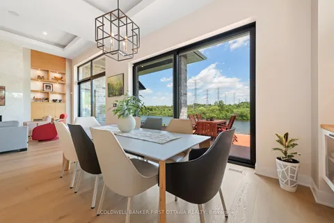 1981 Prince of Wales Drive, ON K2C 3J7