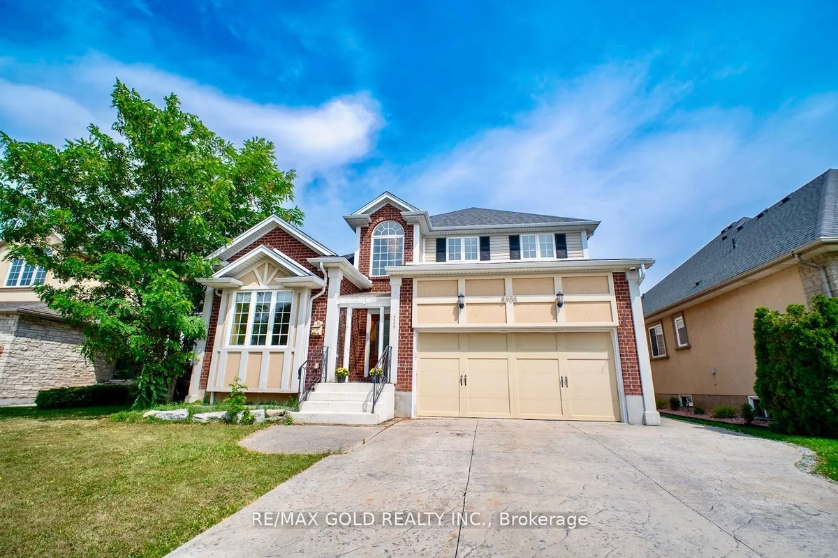 8905 MCGARRY Drive, ON L2H 3P1