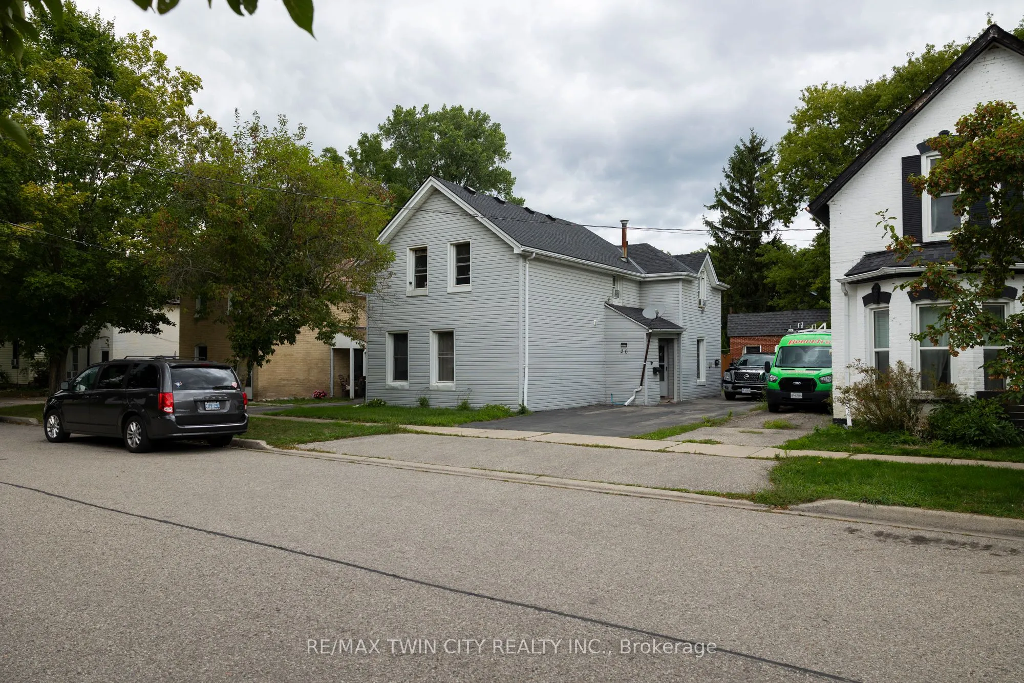 20 SUPERIOR Street, ON N3S 2K1