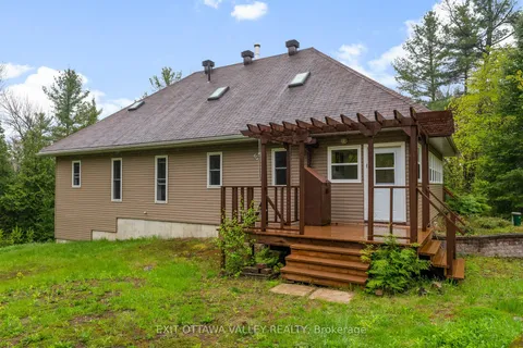 28084 Highway 41 N/A, ON K0J 1N0