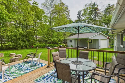 702 Yosacha Place, ON N2Z 2X3