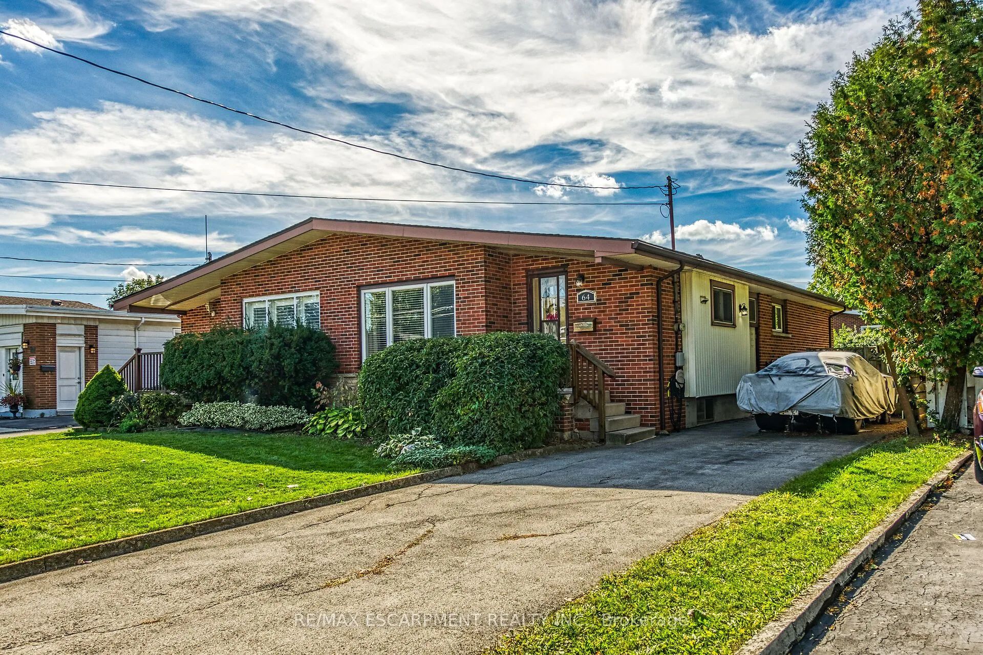 64 Luscombe Street, ON L9A 2J8