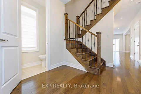 35 Windsor Circle, ON L7S 1J0