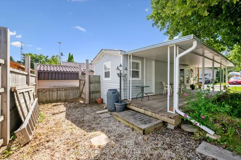 445 Pine Pass, ON N1M 2W5