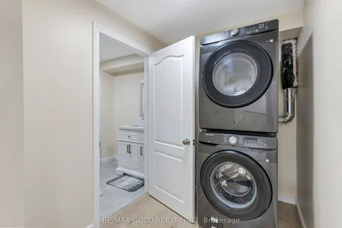 66 Granite Ridge Trail, ON L8B 1Y5