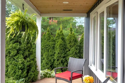 30 Lake Street, ON K0K 2T0