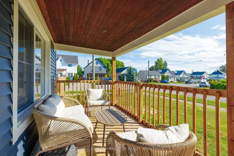 66 OAK Street, ON L3K 4S6