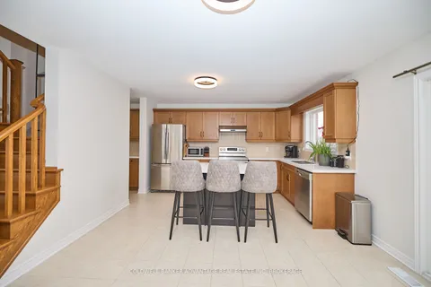 116 Clare Avenue, ON L3C 0B7