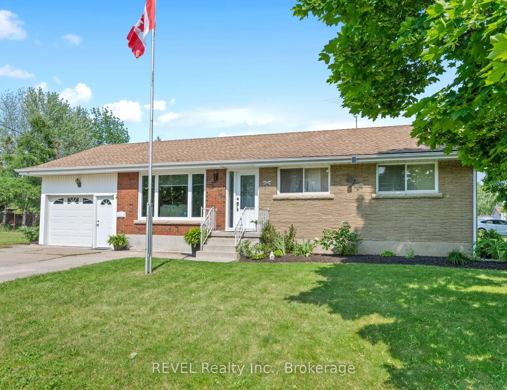 32 Hanson Drive, ON L2M 2X1