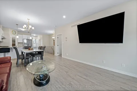 90 Covington Crescent, ON K8N 0L1