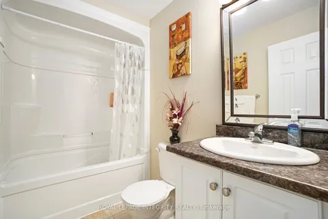 44 Lee Avenue, ON K7A 0A2