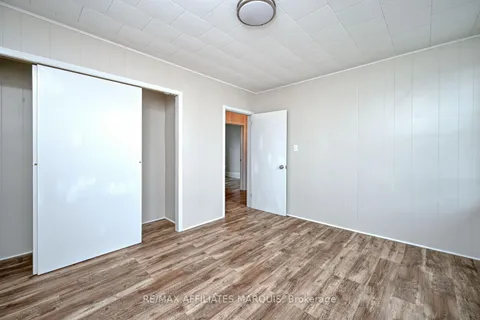 8 Winnifred Street, ON K7A 2N1