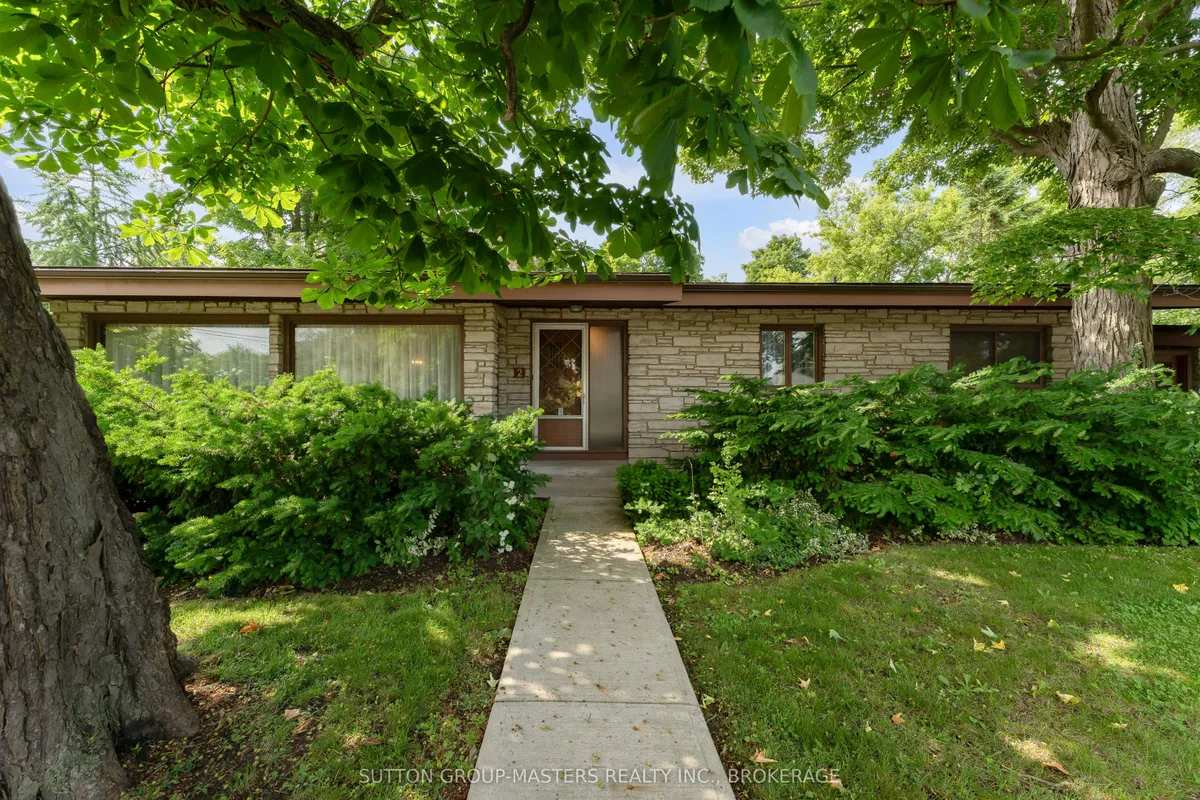 2 Churchill Street, ON K7M 2K5